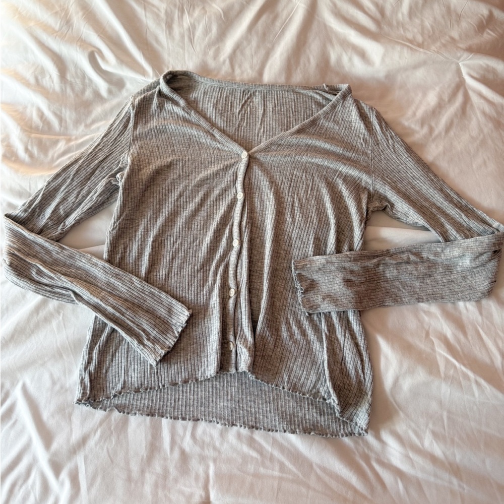 Aerie Light Grey Ribbed Button Down Lettuce Edge Long Sleeve Top Size Small